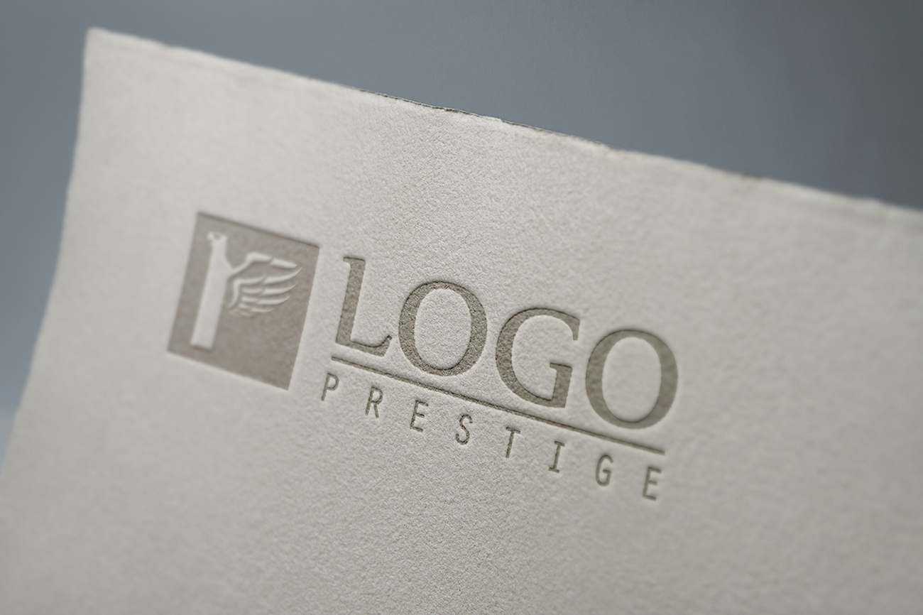 logo prestige carte fond beige